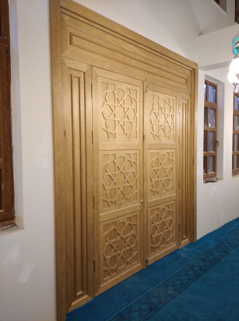 Ahşaptan Yapılmış Cami Kapısı  Modeli, Cami Kapısı Modeli